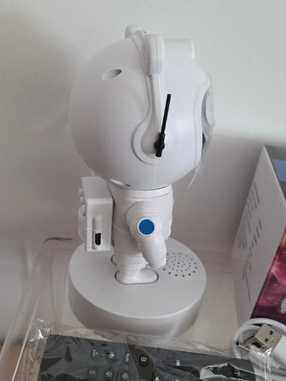 Astronaut Starry Nebula Projector Light - White...NIB